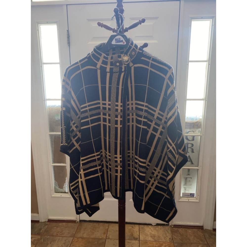 Women's Anne Klein Poncho Cape Size OSF Plaid